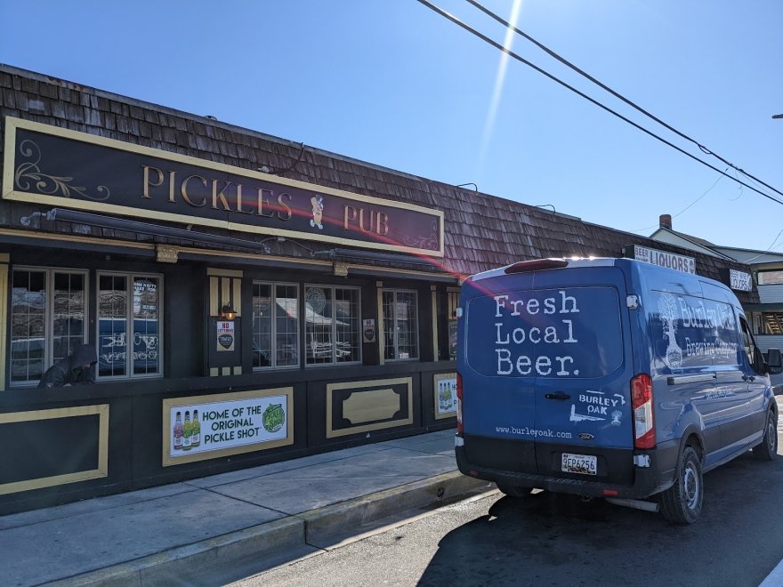 Pickles Pub