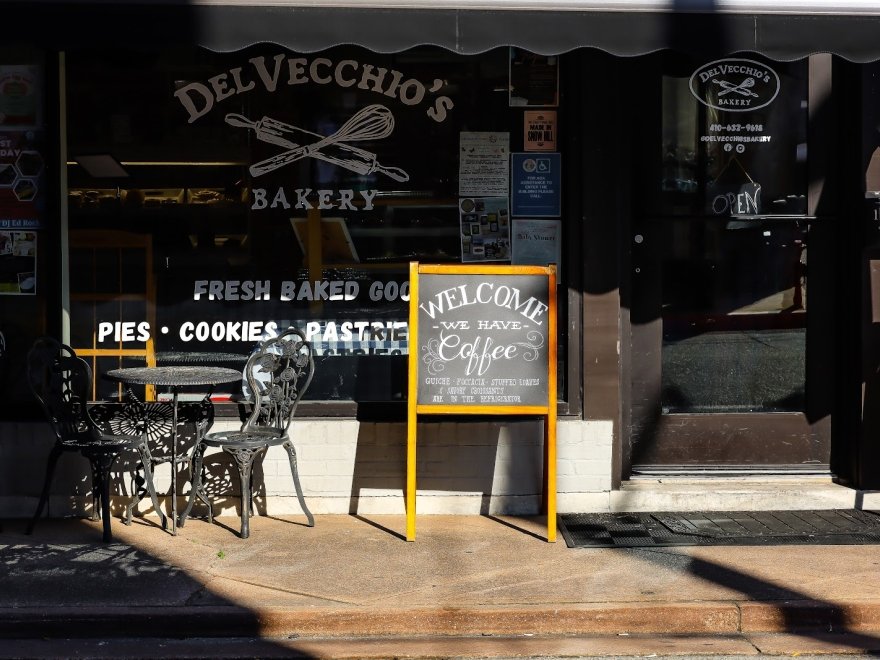 Del Vecchio's Bakery