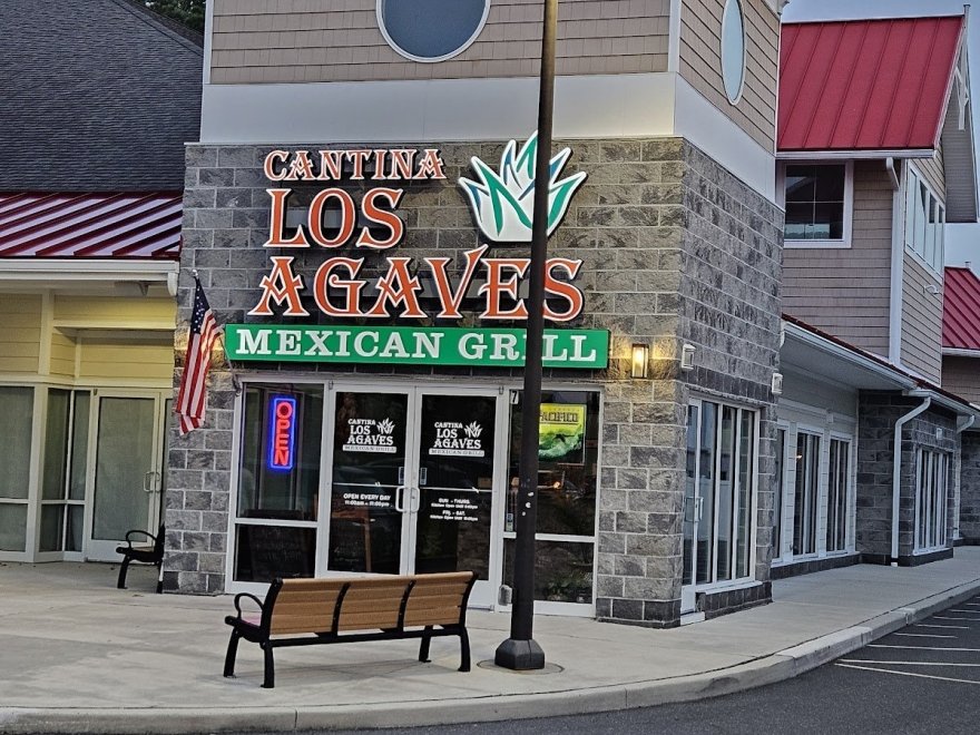 Cantina Los Agaves Mexican Grill